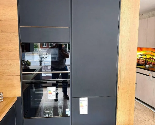 img_20260709_123140_kopie_kuechenatlas_ai_optimized Häcker - Murano Murano Soft Glas 3mm Satiniert schwarz 15.950 €